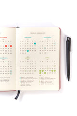 Yearly Planner 2024 - Colored Cover - Lined